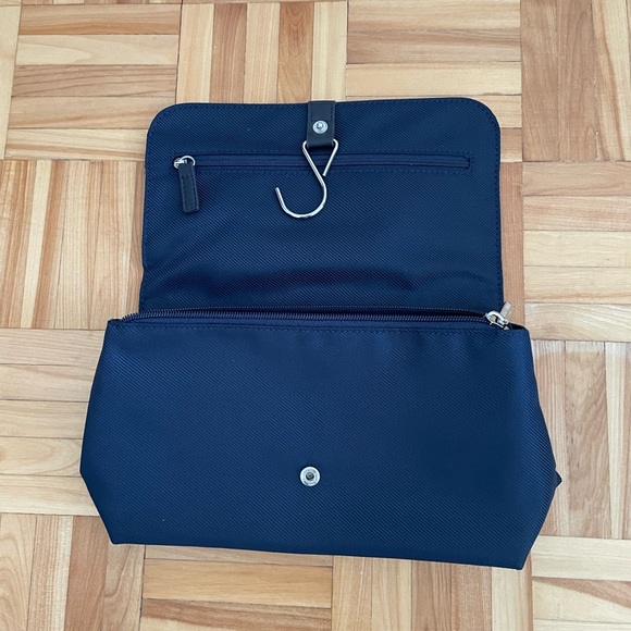 Giorgio Armani Toiletry Bag - Picture 3 of 3